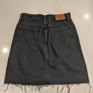 Levi's Black Denim Skirt Size 24